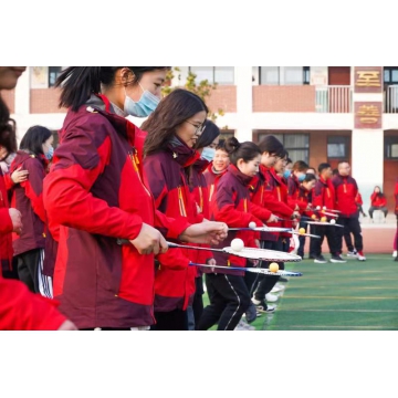 安徽小学冲锋衣换装图