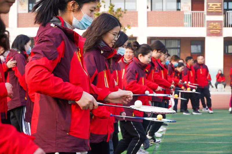 安徽小学冲锋衣换装图(图1)