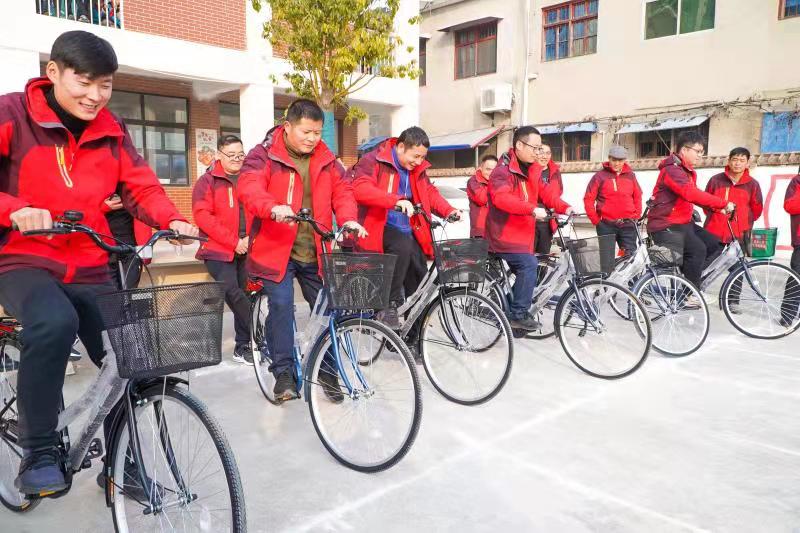 安徽小学冲锋衣换装图(图4)