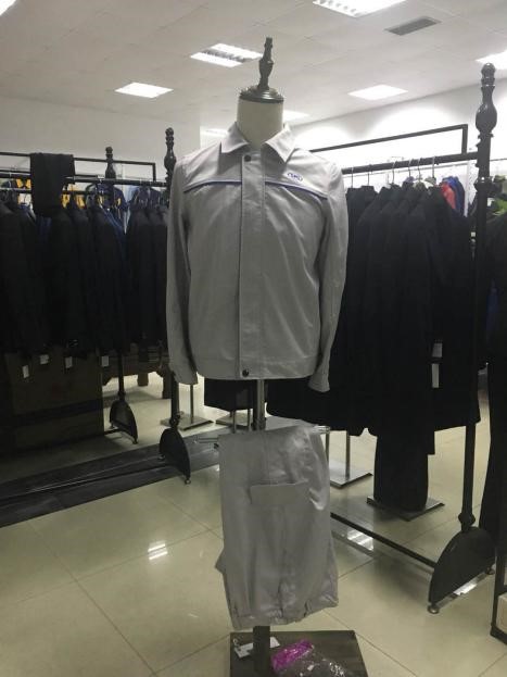 5-210426103FW27.jpg 生产食品包装袋工作服款式应该如何选择?(图2)