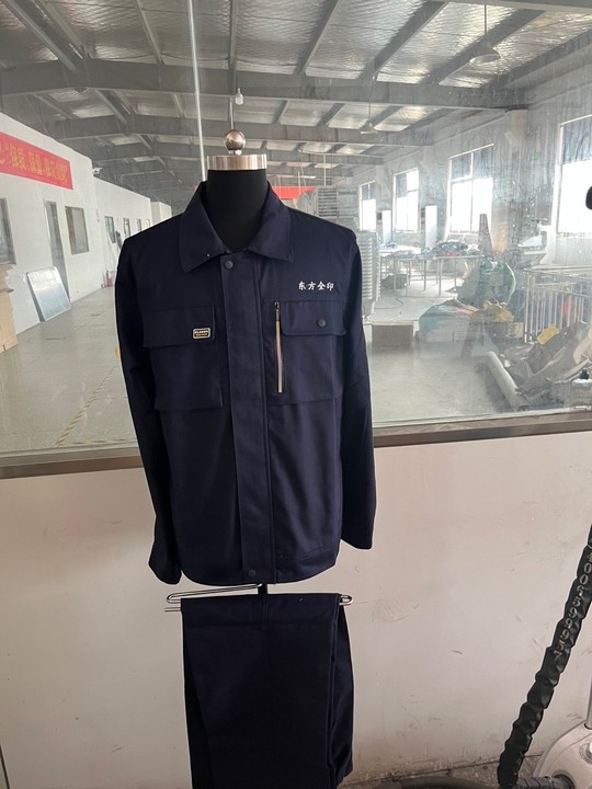 东方全印工作服(图1)