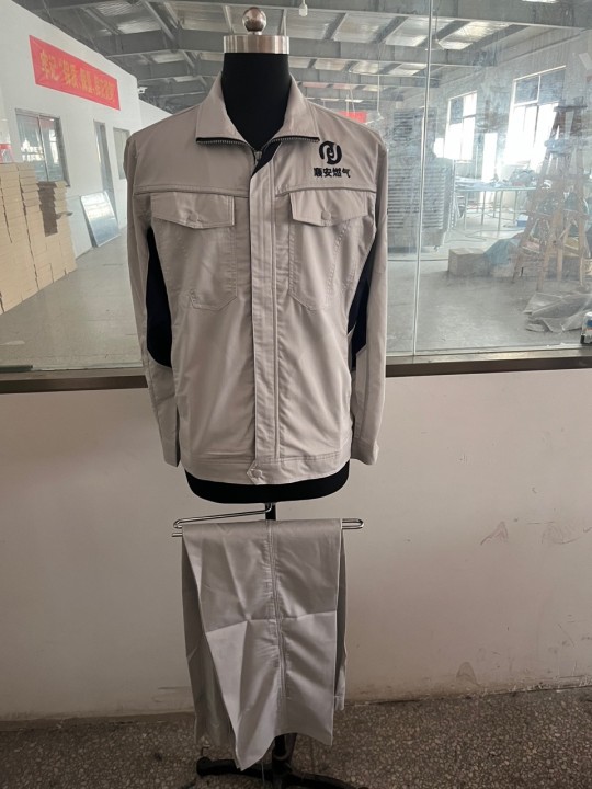 顺安燃气工作服(图1)