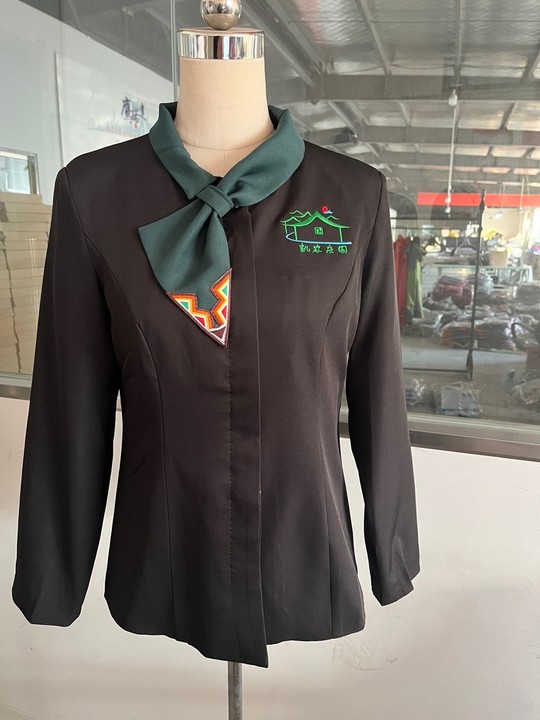 凯农庄园工作服(图1)