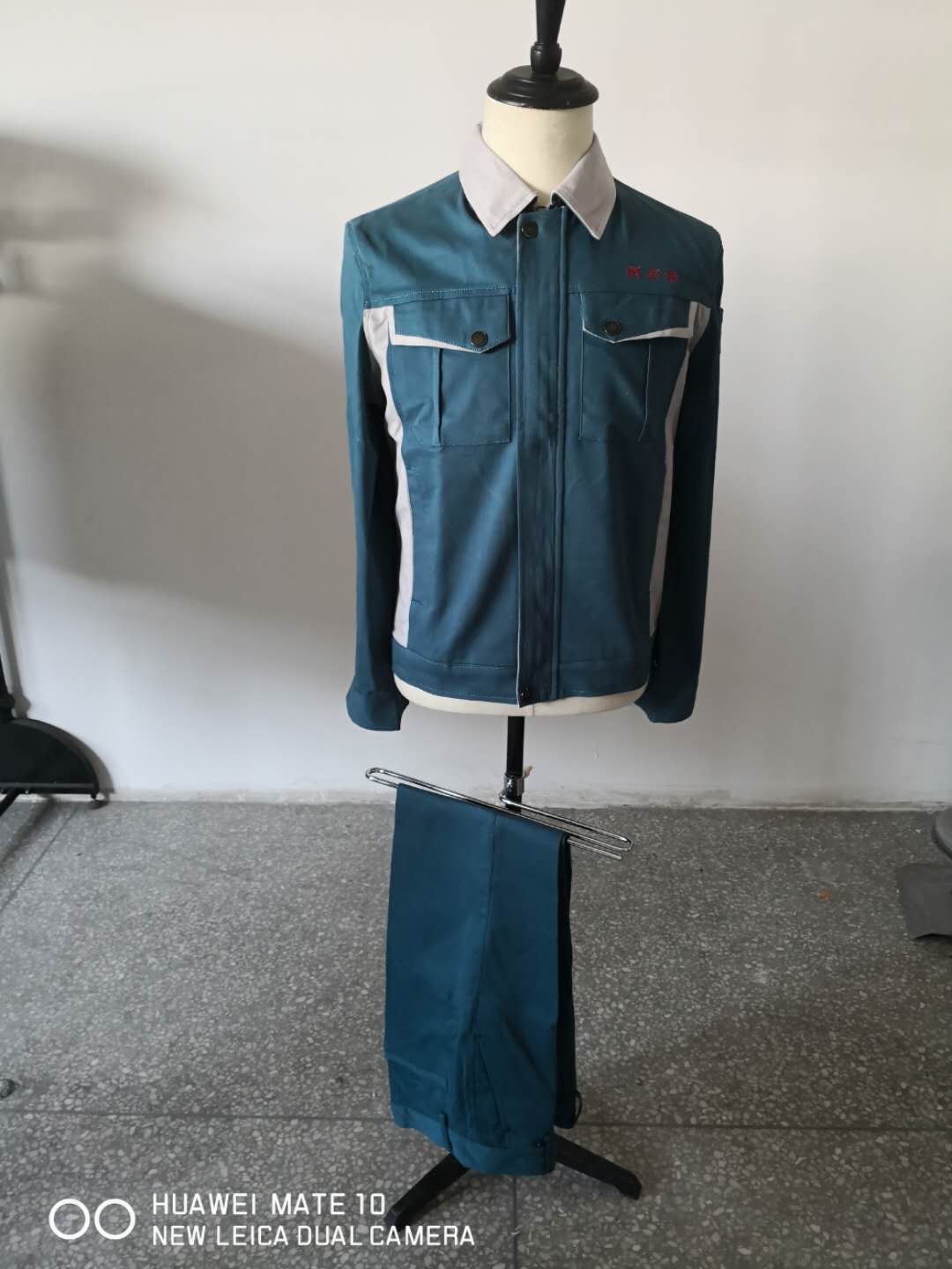 镇江阿尔法特种腹膜工作服(图1)