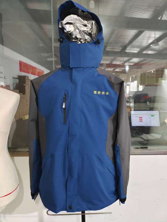 德胜供水冲锋衣(图1)