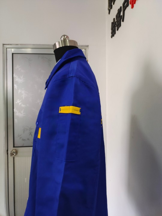芸炜工贸工作服(图2)